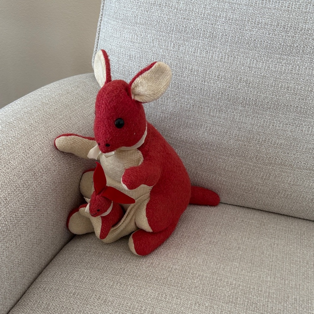 Vintage Bantam Kangaroo & Joey Stuffed Animal